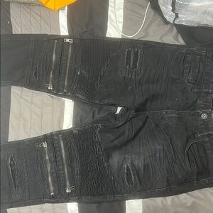 Men's Black Distressed Jeans